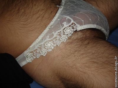 string blanc